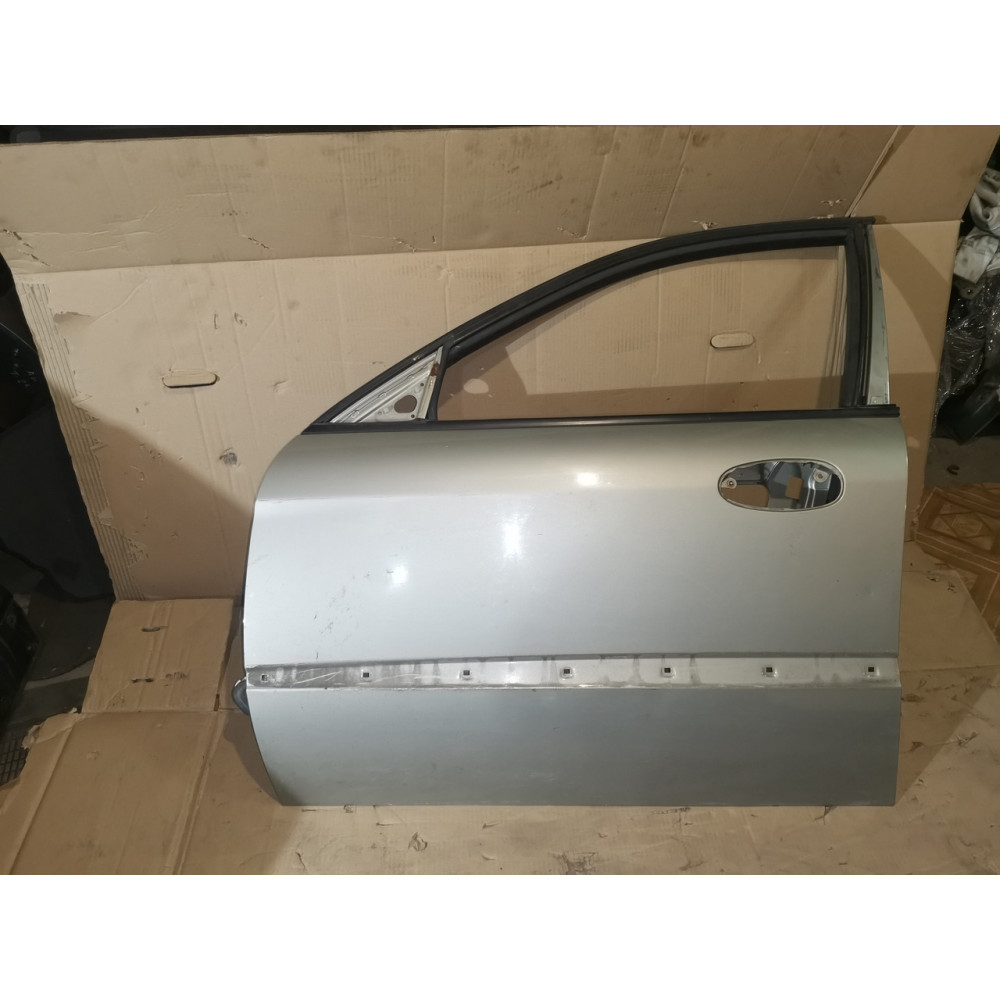 Дверь передняя левая Chevrolet Evanda,96487679
