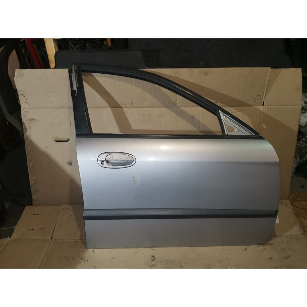 Дверь передняя правая Chevrolet Evanda,96487680