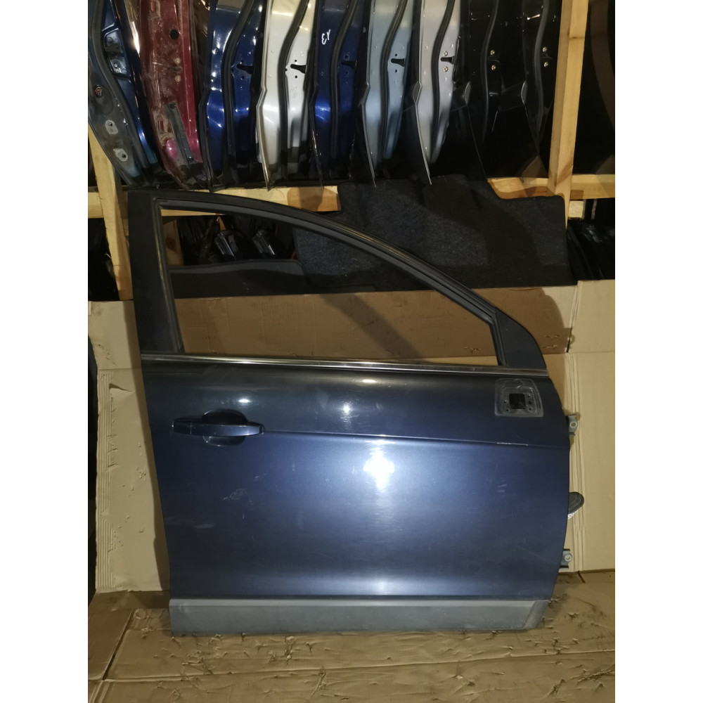 Двері передні права Chevrolet Captiva C100, 96623780