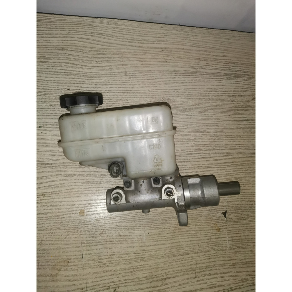 Головний гальмівний циліндр Chevrolet Captiva C100 (Шевроле Каптива С100) 2.0 VCDI, 96625856