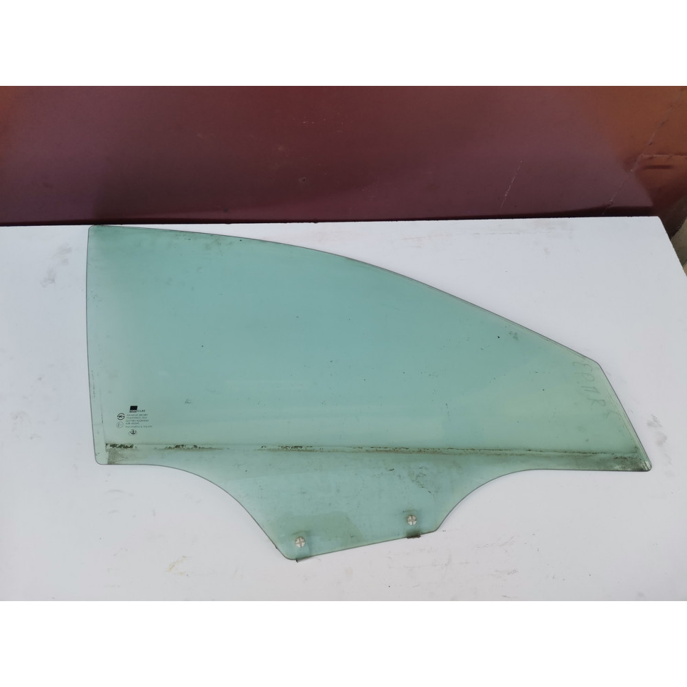 Скло дверей переднє праве Chevrolet Epica (Шевроле Епіка) , 96635824