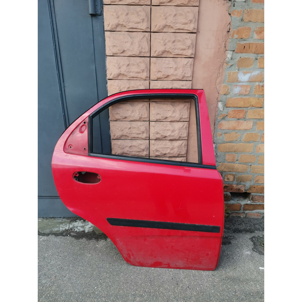 Дверь задняя правая Chevrolet Aveo(Шевроле Авео) T200 седан,96585402
