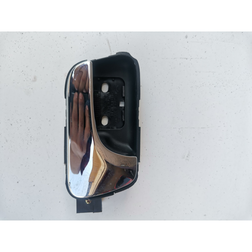 Ручка двері передня права внутрішня Chevrolet Evanda (Шевроле Еванда) , 96326844