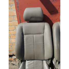 Передні сидіння Chevrolet Evanda (Шевроле Еванда) шкіра