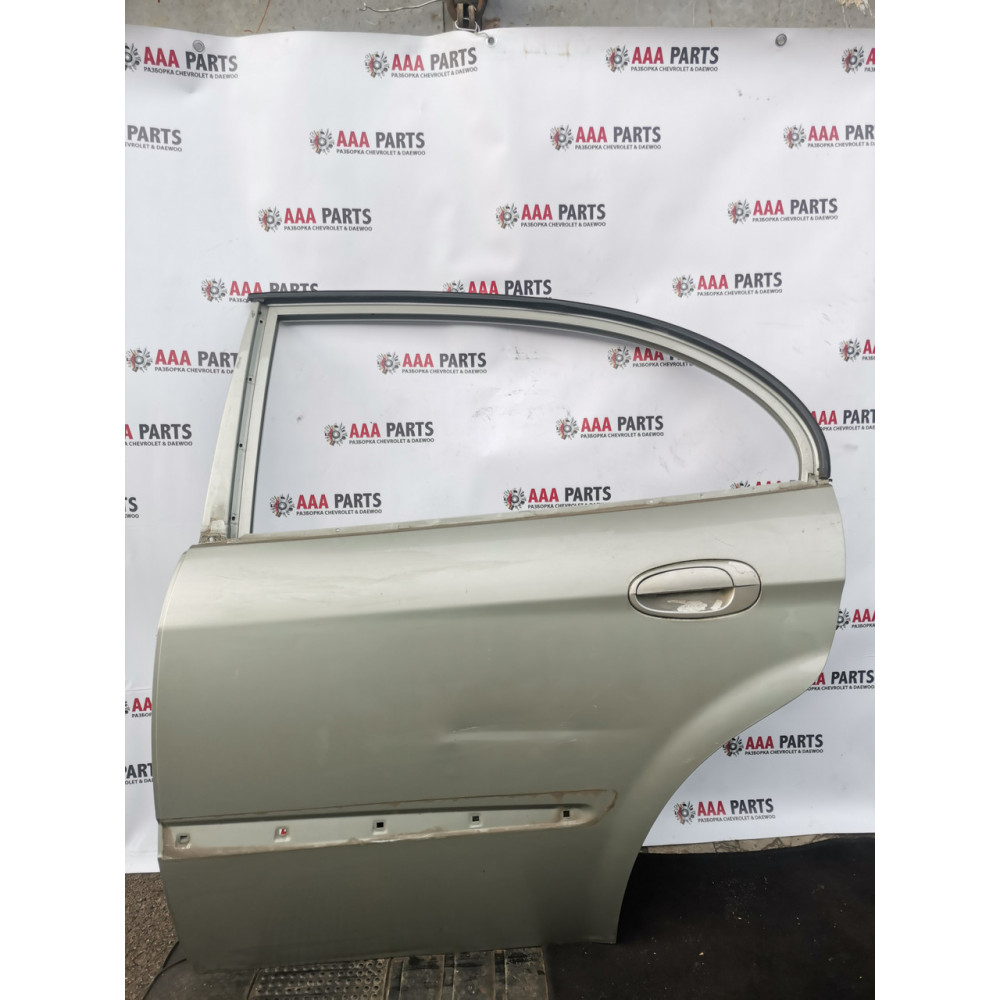 Дверь задняя левая Chevrolet Evanda,96483847